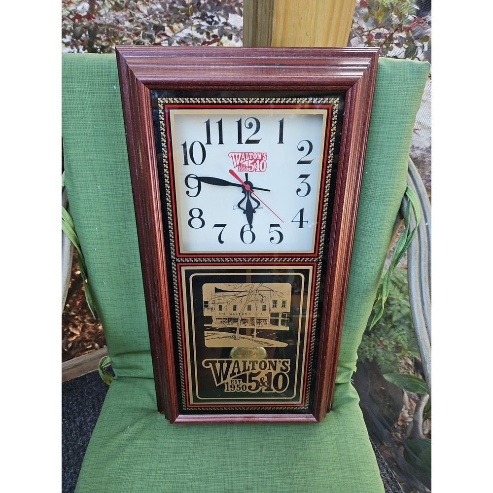 Vintage Walmart WALTON'S 5 & 10 Store Clock Shopping Grocery Advertising 24"